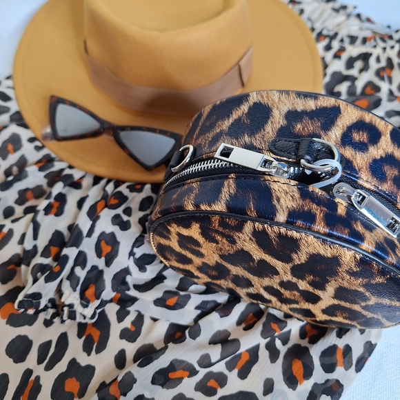 LOFT brand " The Leapard baby doll" dress size medium. - Picture 9 of 10